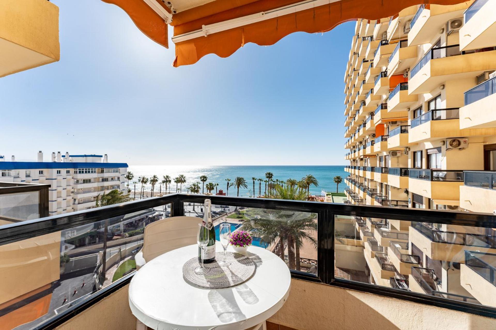 Malagasuite New Aloha Playa Benalmadena Bagian luar foto